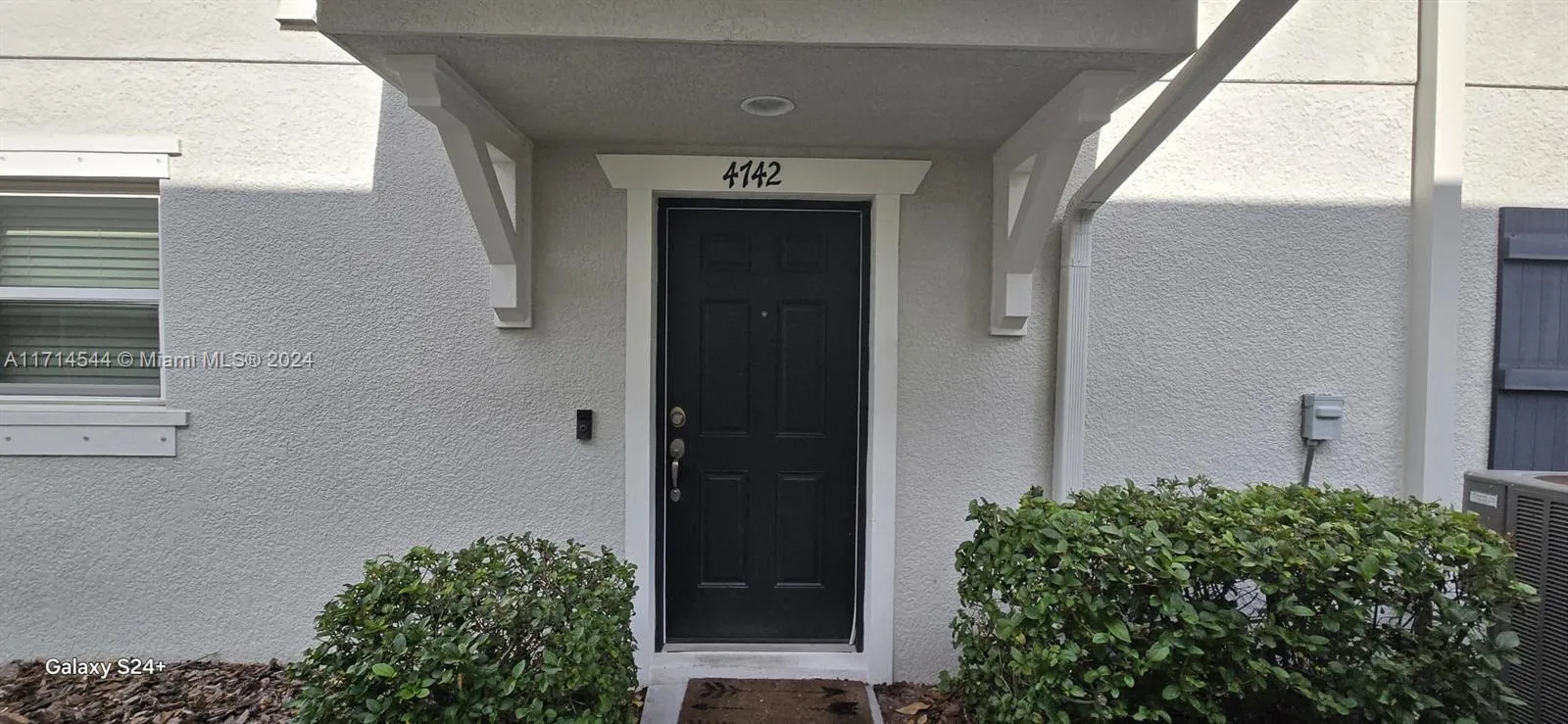 Riverview, Florida 33578, United States, 2 Bedrooms Bedrooms, ,3 BathroomsBathrooms,Residential,Pending,23881