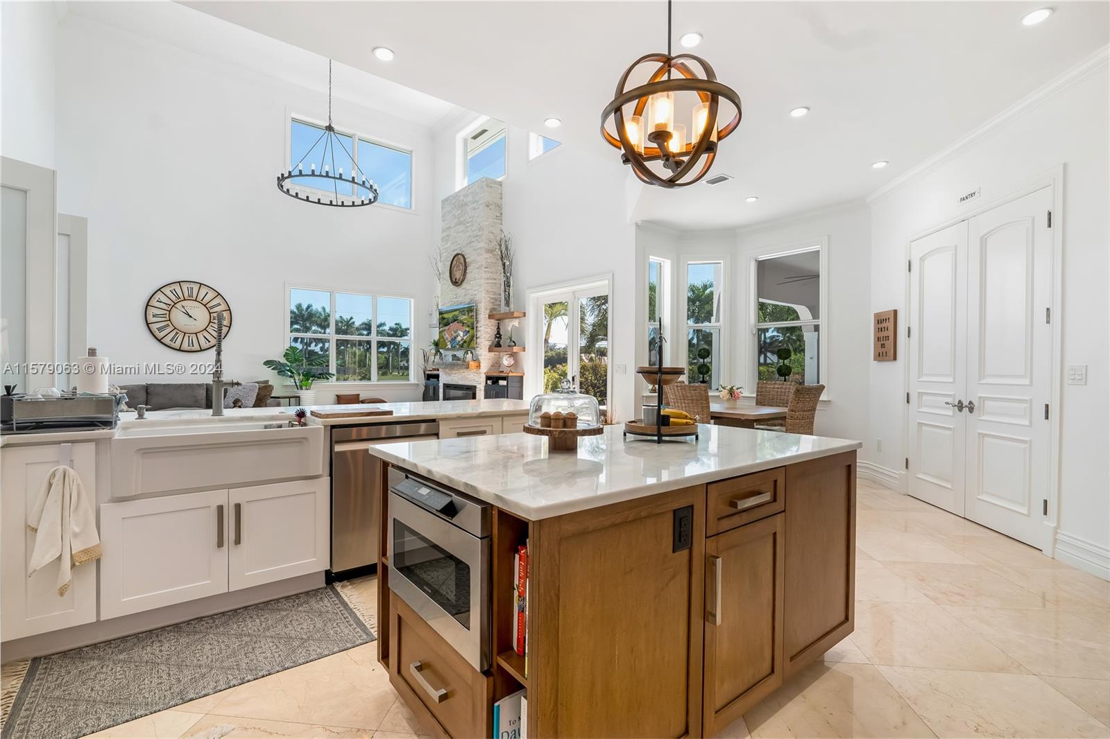 FRIENDLY ACRES - Residential