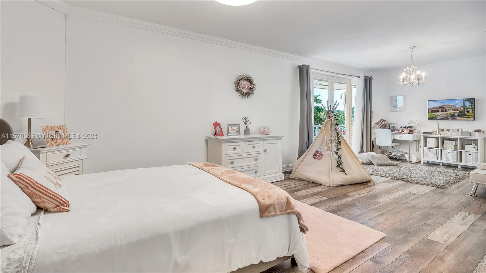 FRIENDLY ACRES - Residential