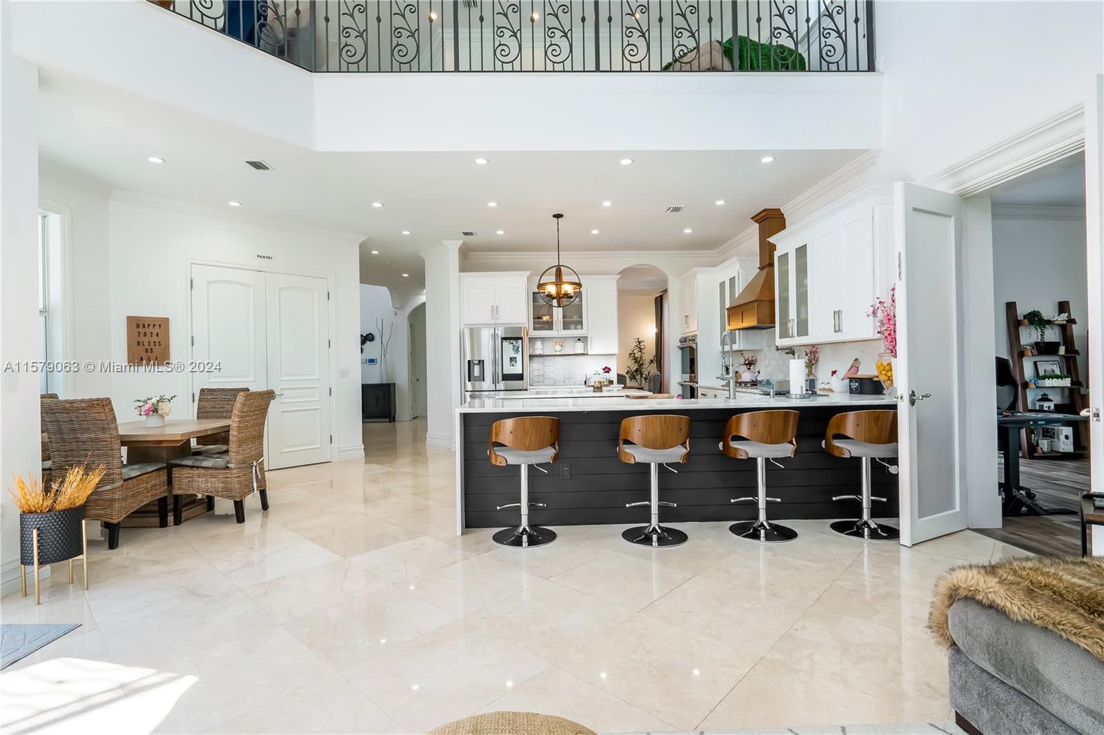 FRIENDLY ACRES - Residential