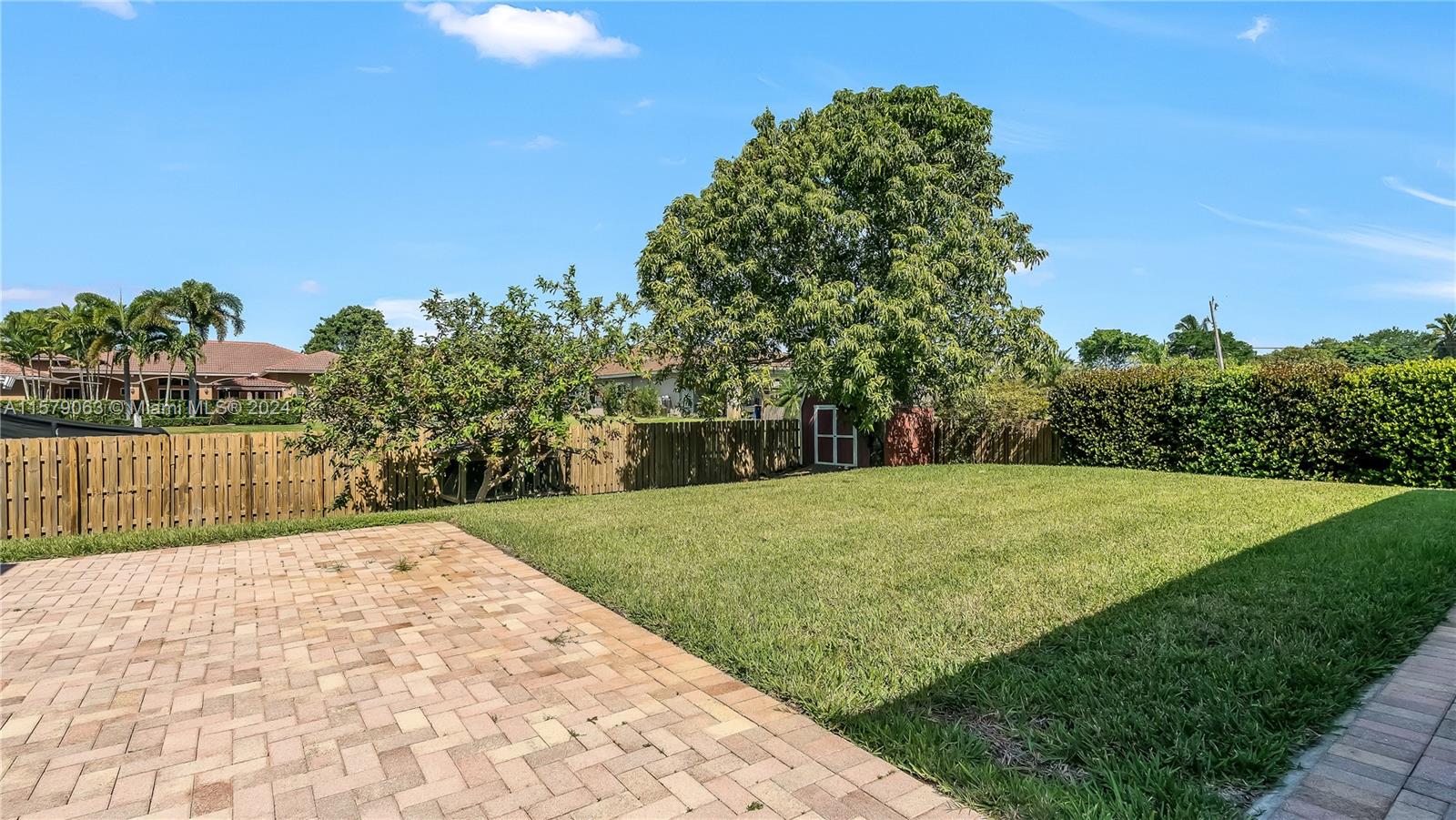 FRIENDLY ACRES - Residential