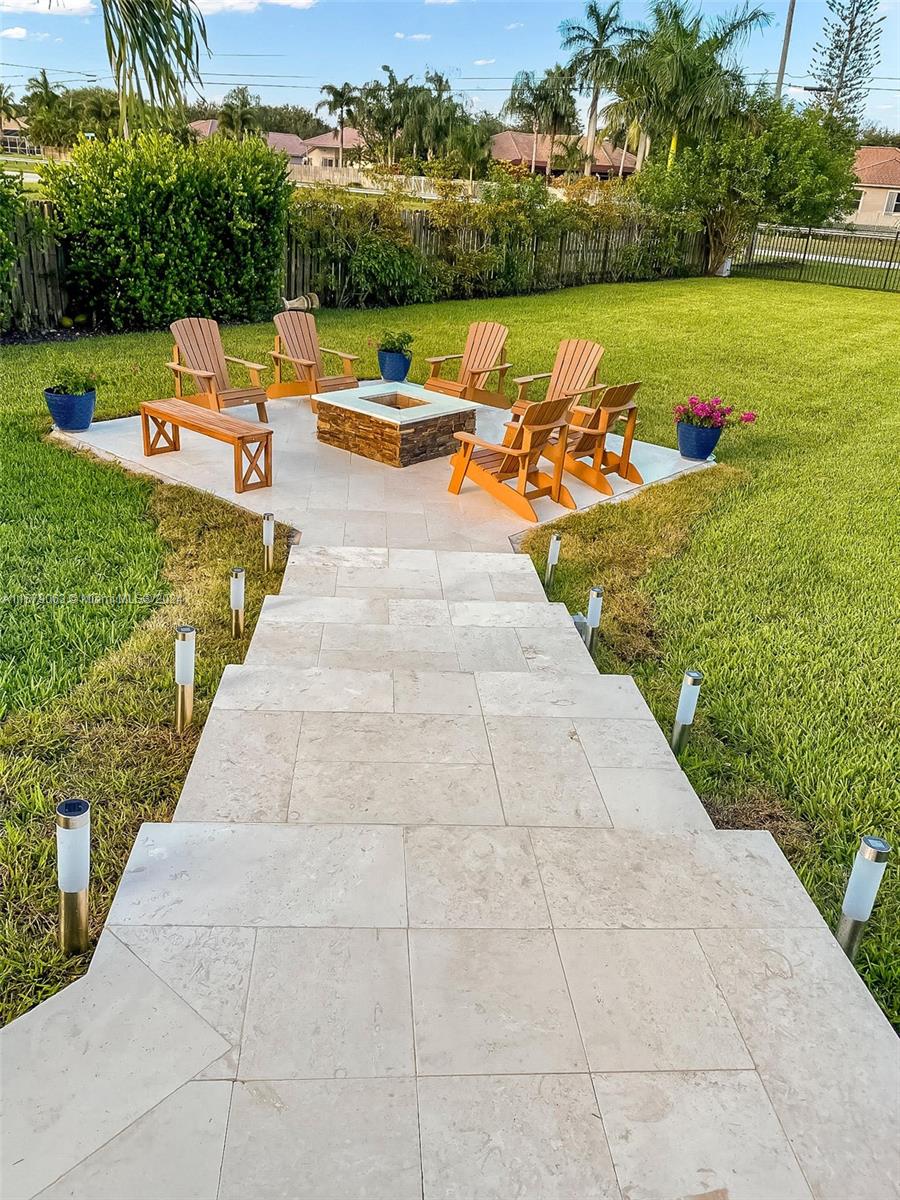 FRIENDLY ACRES - Residential