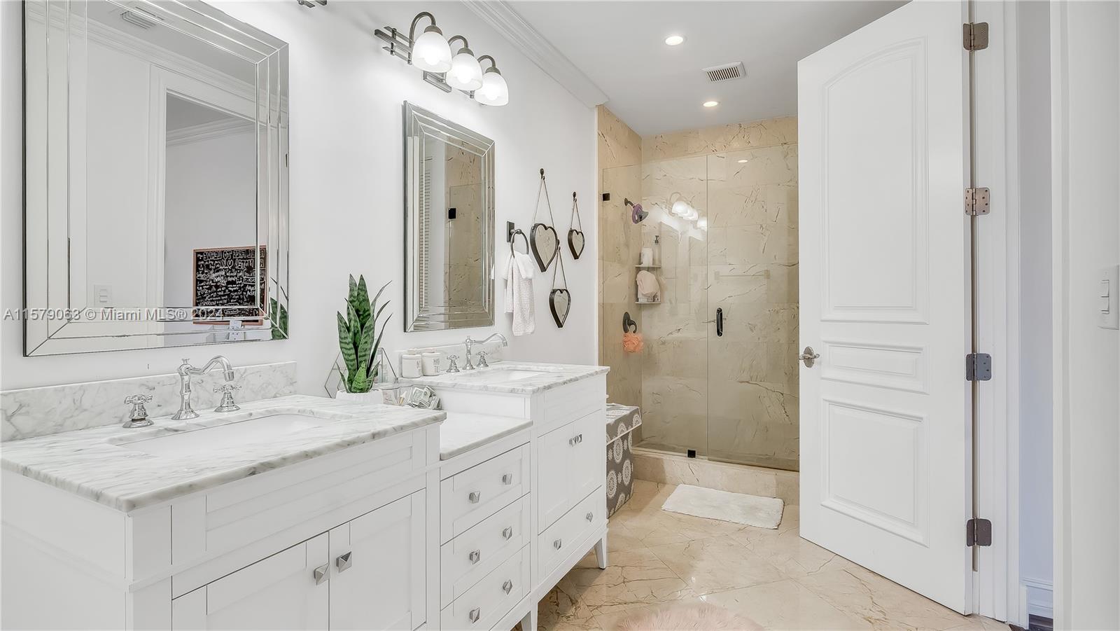 FRIENDLY ACRES - Residential