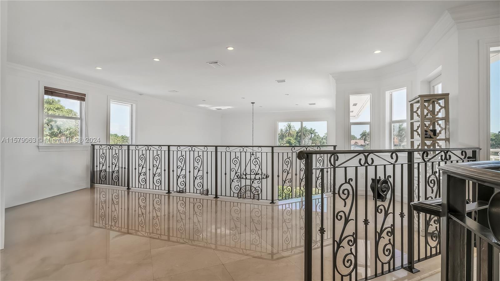 FRIENDLY ACRES - Residential