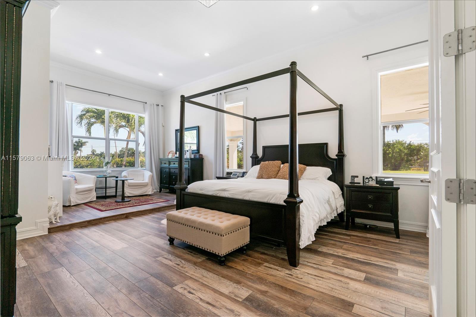 FRIENDLY ACRES - Residential