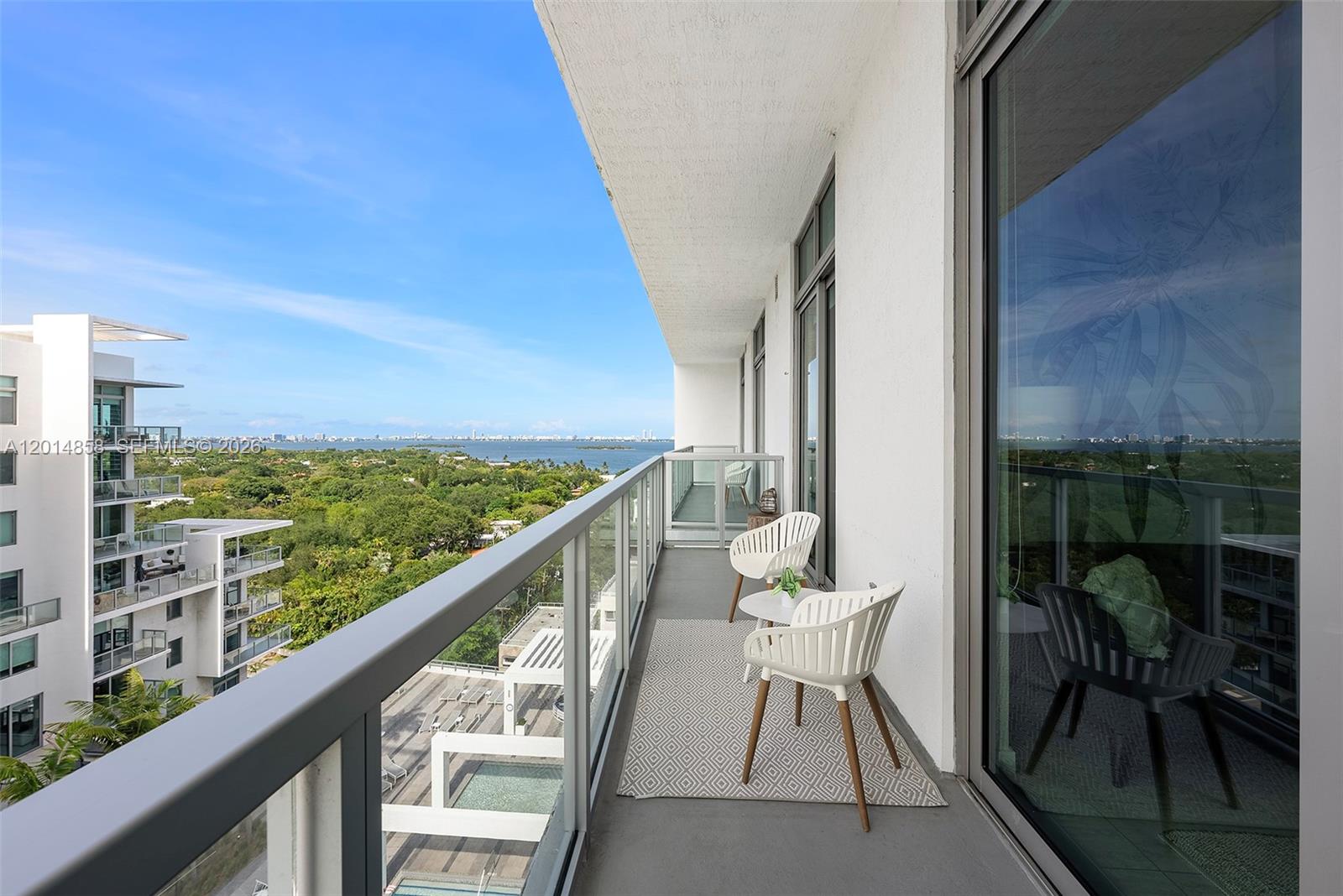QUADRO CONDO - Residential