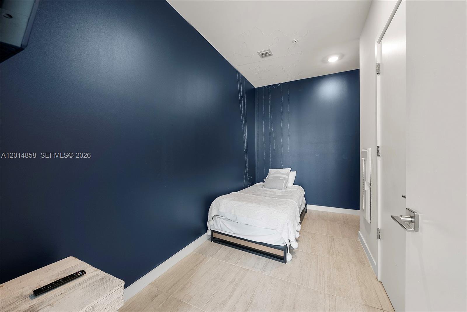 QUADRO CONDO - Residential
