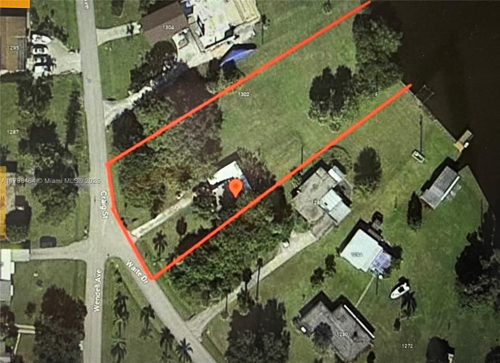 BELLE AIRE LAGOON - Residential