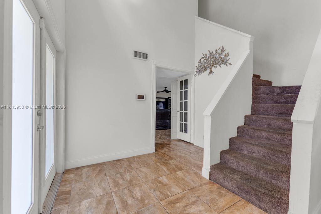 9500 Atlantic St, Miramar, FL, 33025/$579,900 2 9500 Atlantic St