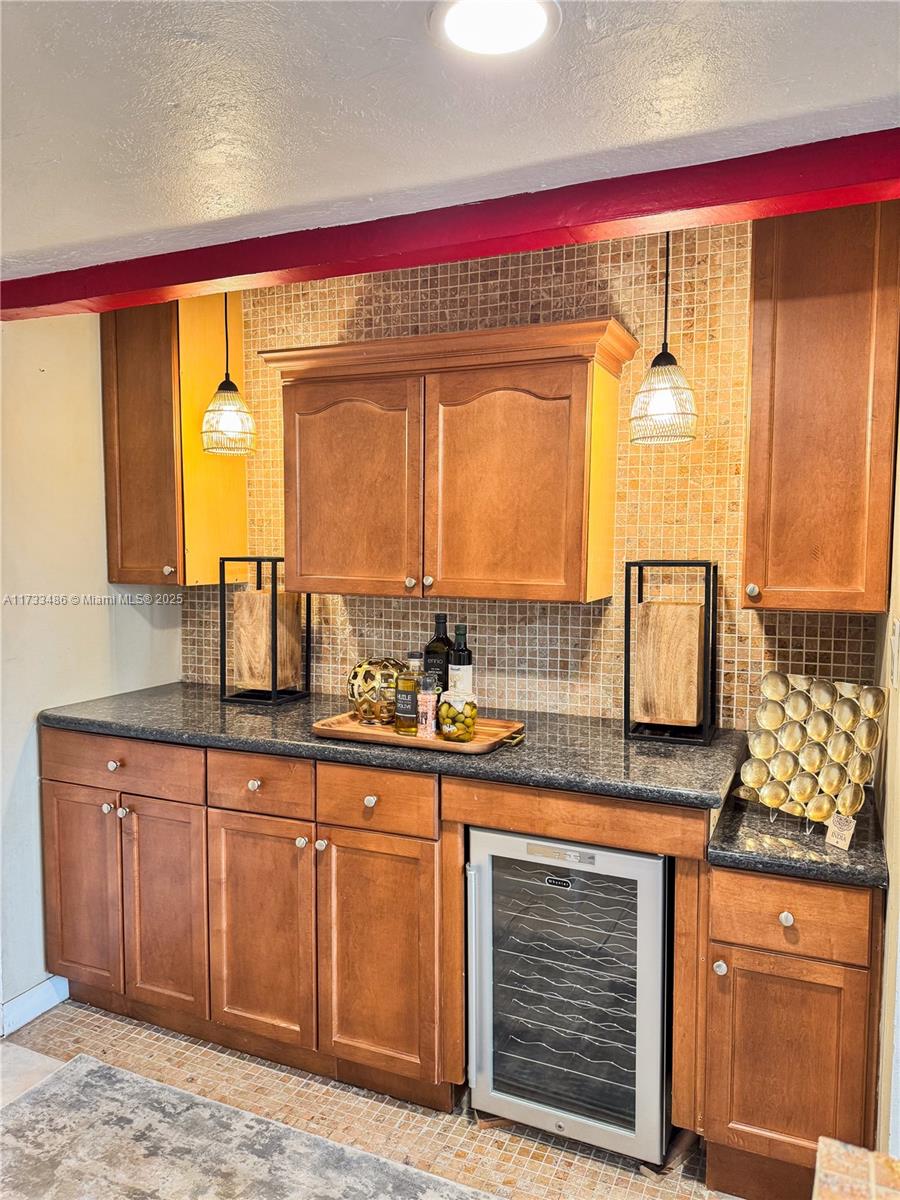 Property for Sale at 2821 Somerset Dr 312, Lauderdale Lakes, Broward County, Florida - Bedrooms: 2 
Bathrooms: 2  - $139,000