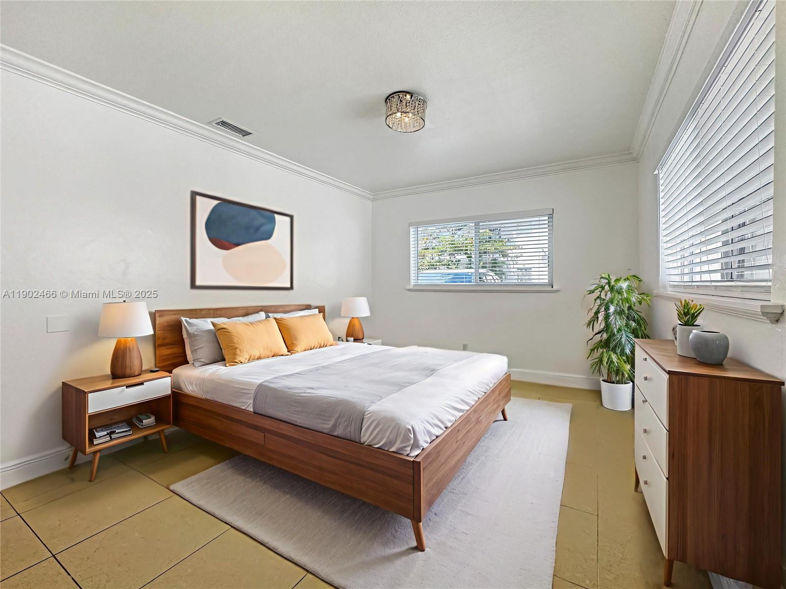 LAUDERDALE - Residential Lease