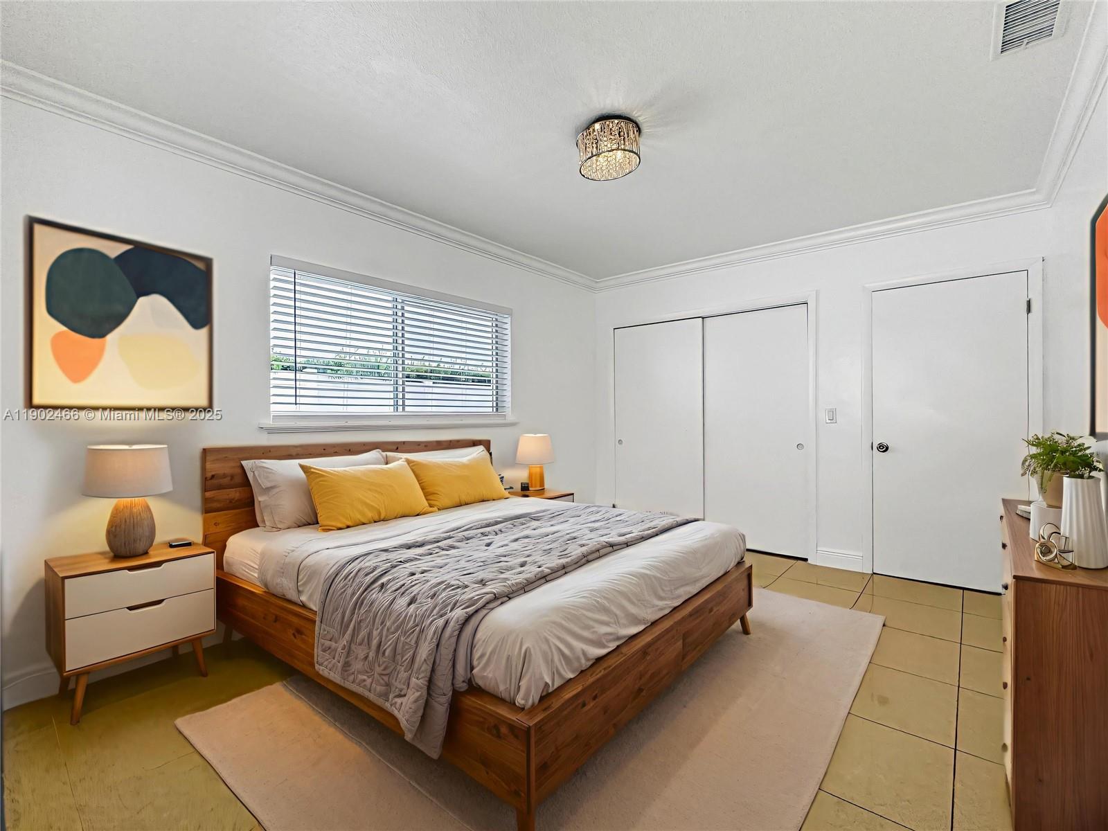 LAUDERDALE - Residential Lease