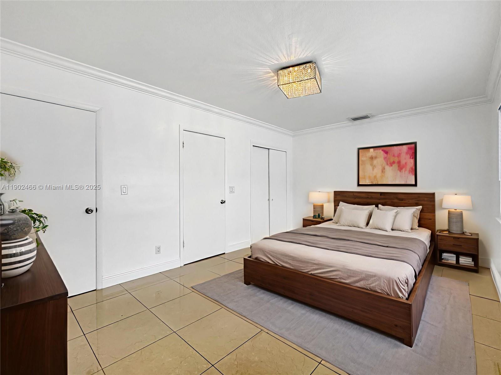 LAUDERDALE - Residential Lease