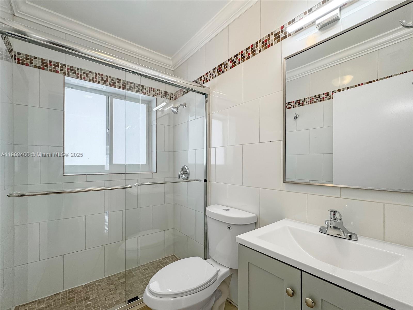 LAUDERDALE - Residential Lease