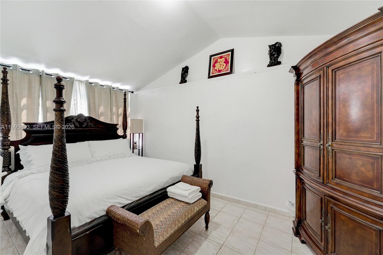N MIAMI ESTATES - Residential