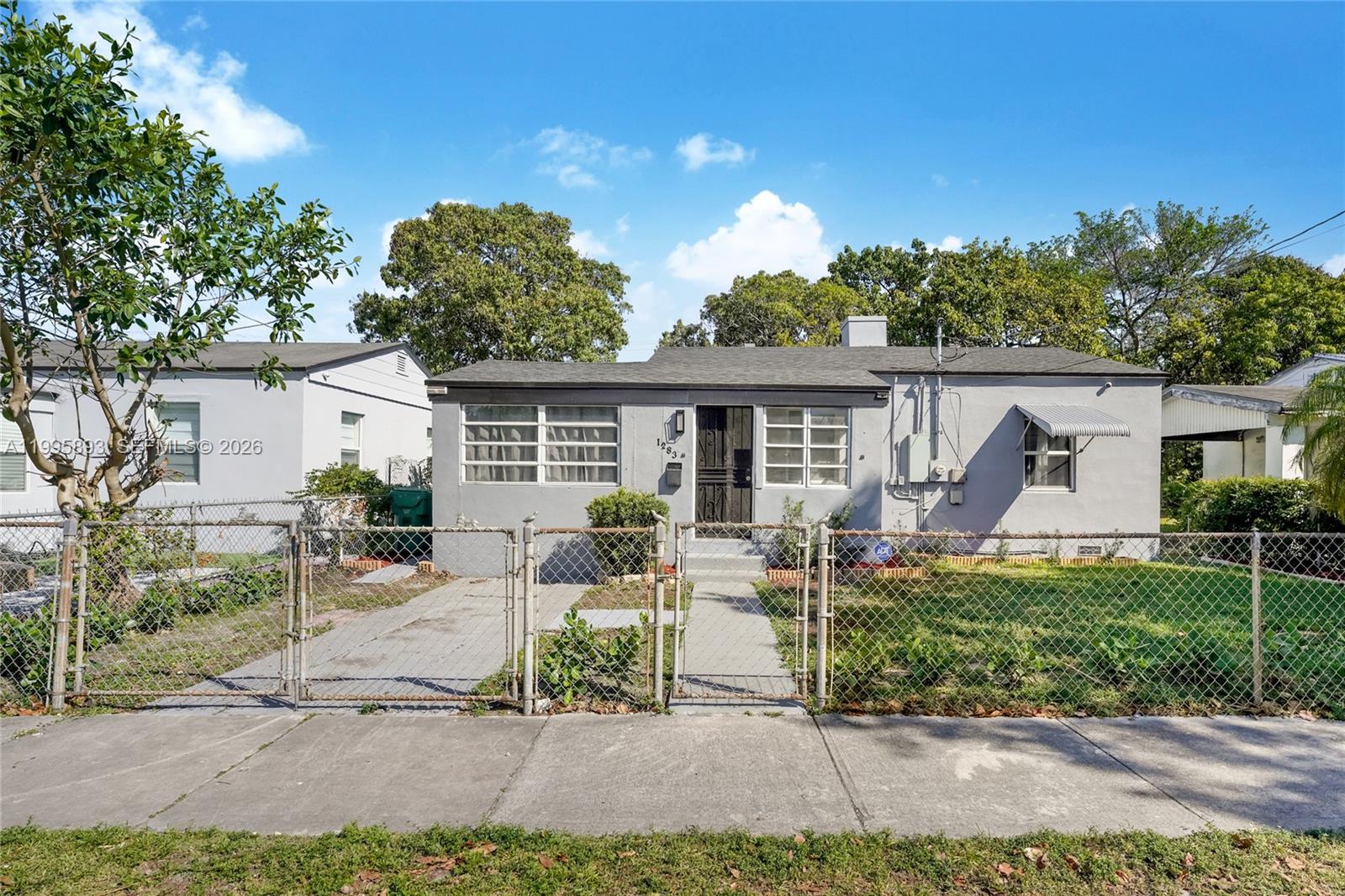 N MIAMI ESTATES - Residential