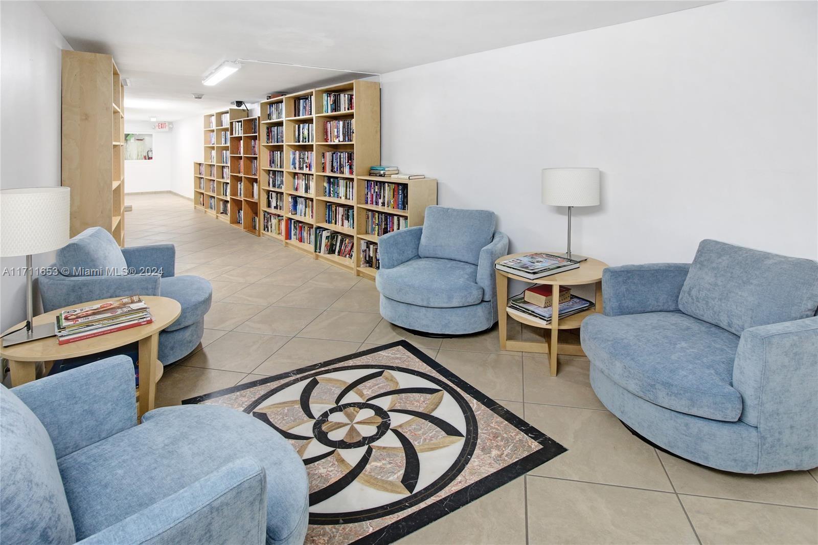 GALLEON CONDO - Residential