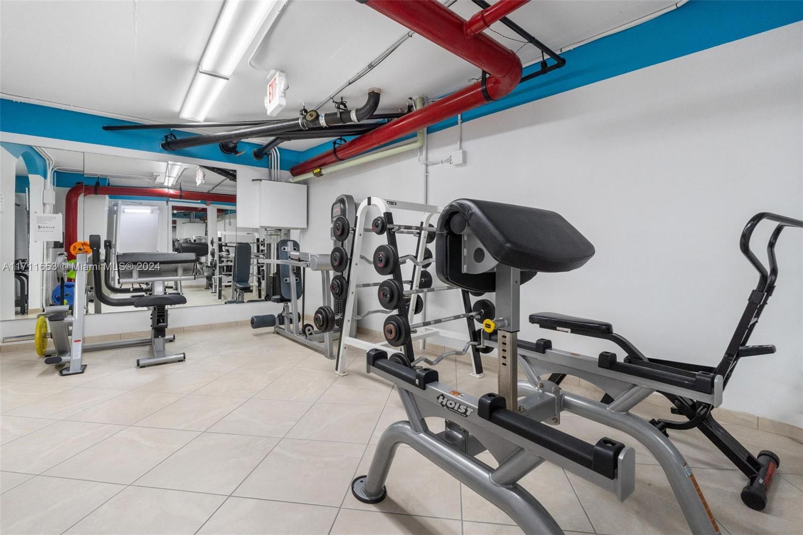 GALLEON CONDO - Residential