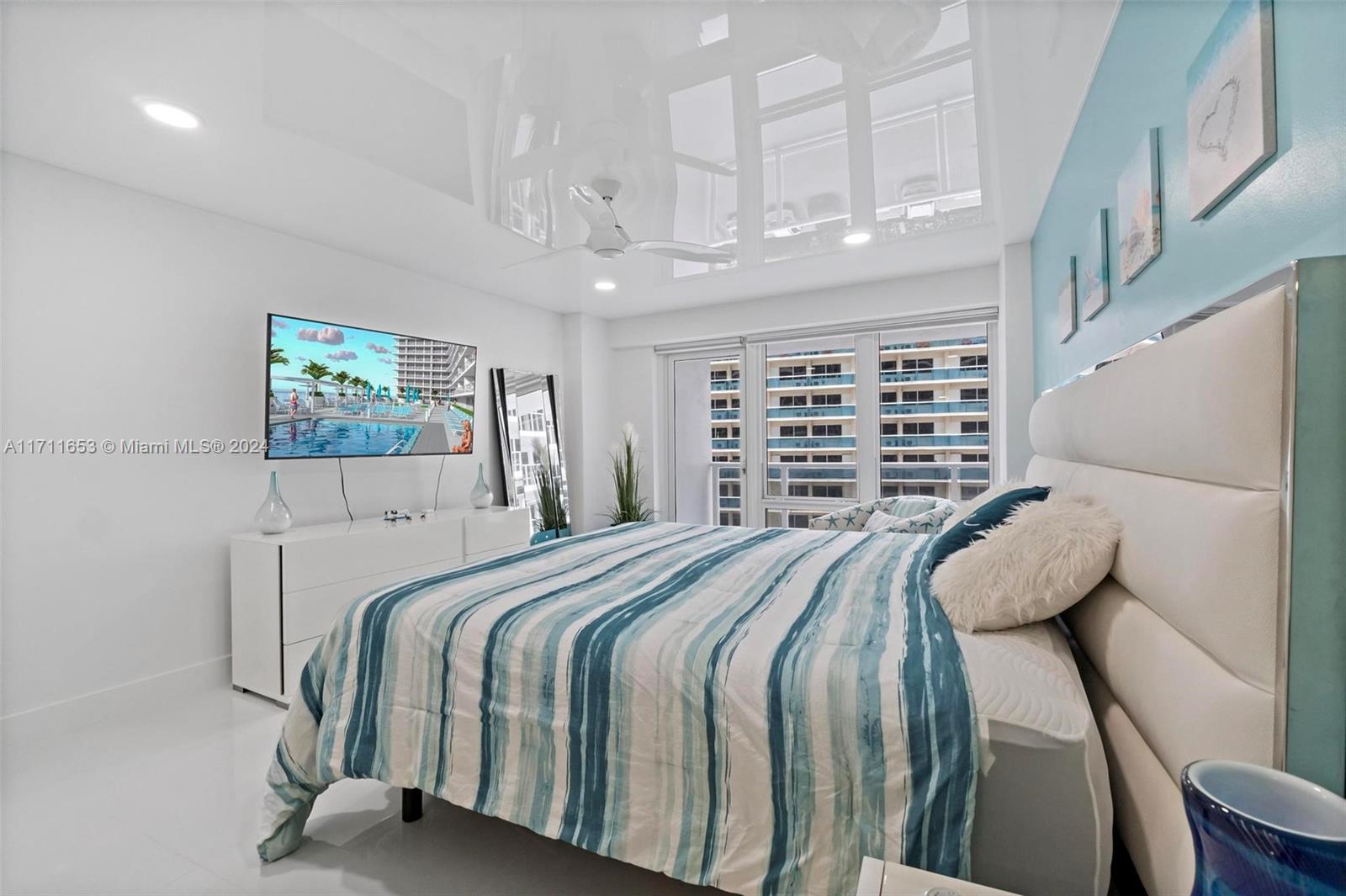 GALLEON CONDO - Residential
