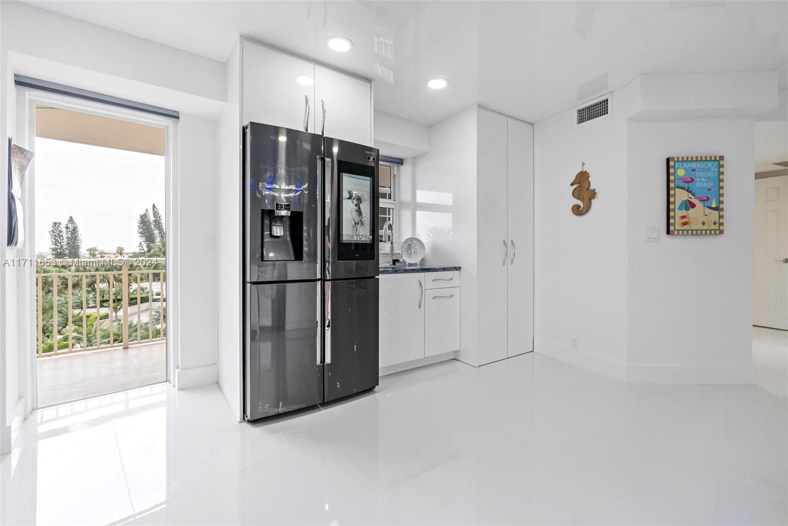 GALLEON CONDO - Residential