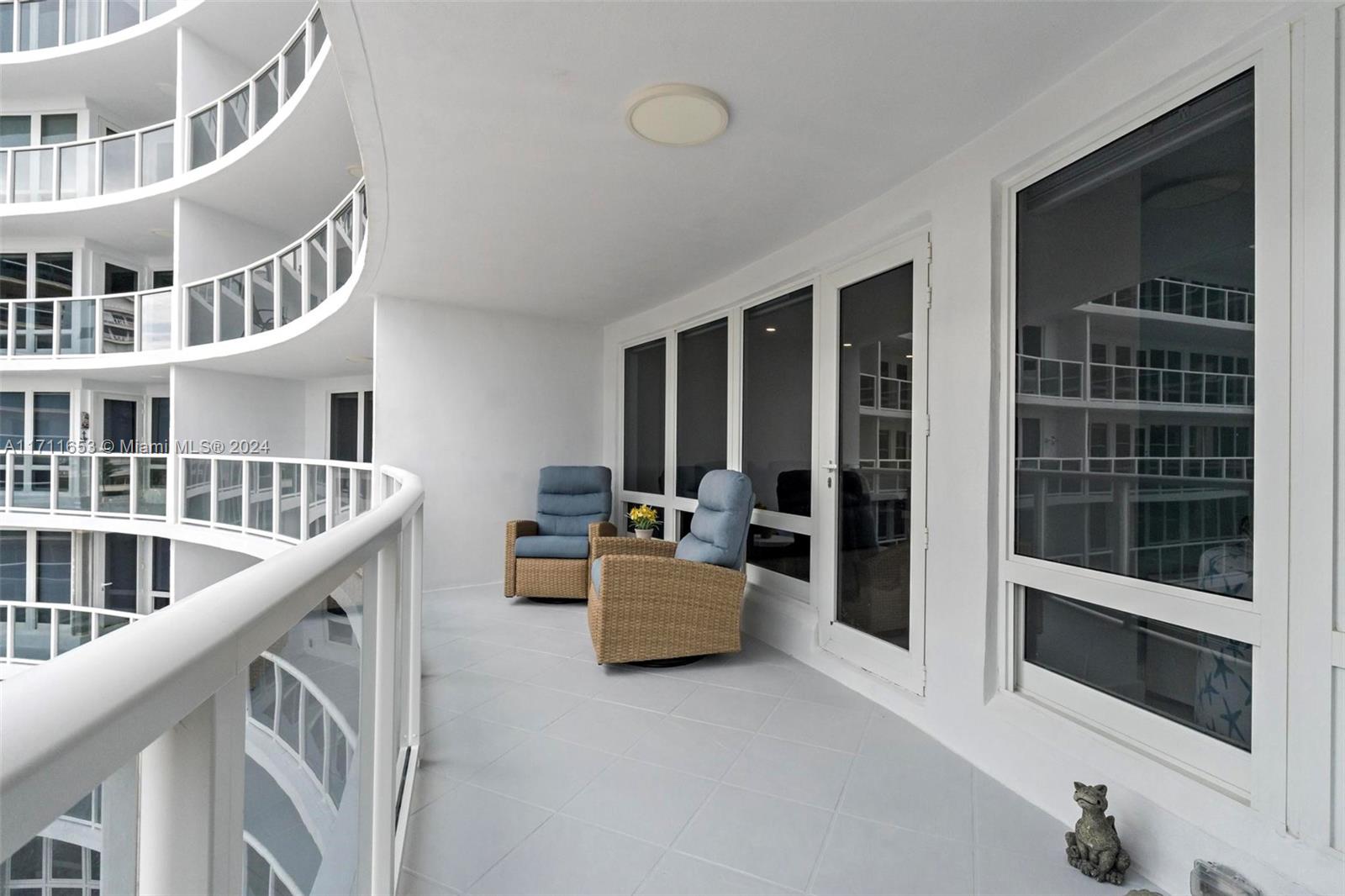 GALLEON CONDO - Residential