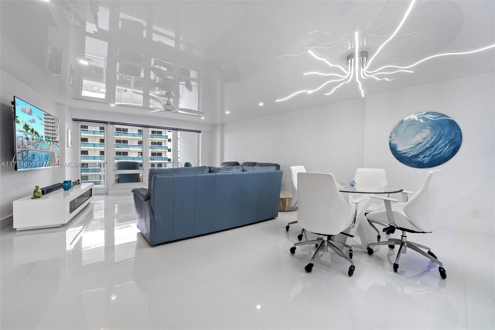 GALLEON CONDO - Residential