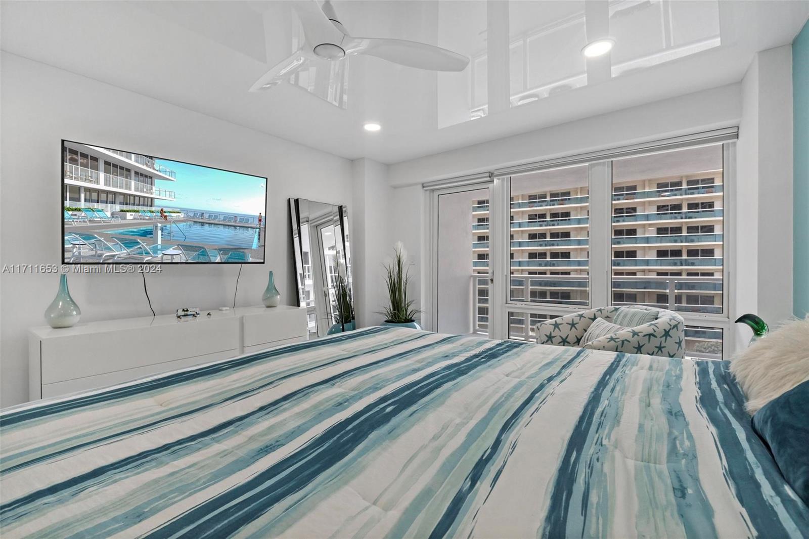 GALLEON CONDO - Residential