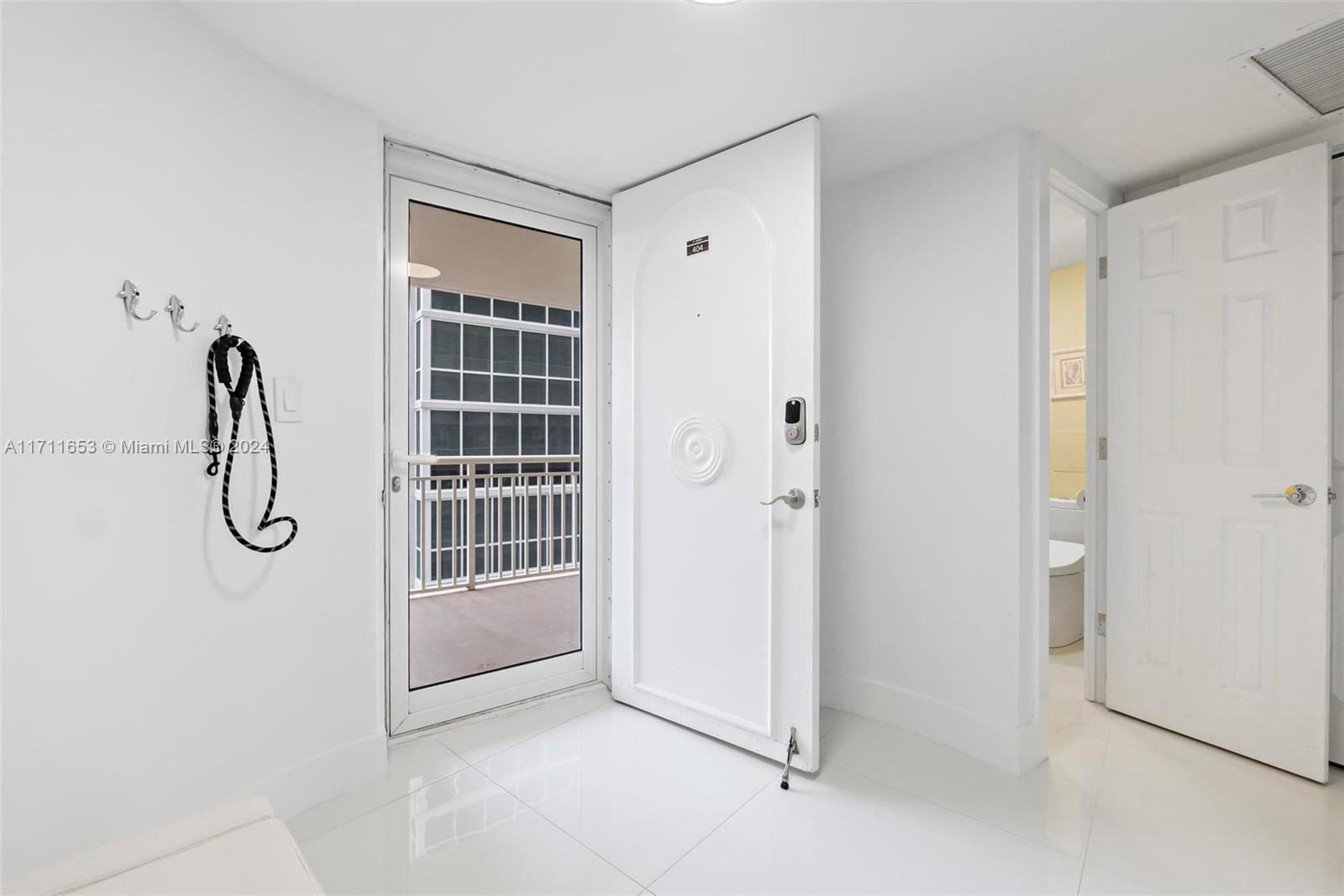 GALLEON CONDO - Residential