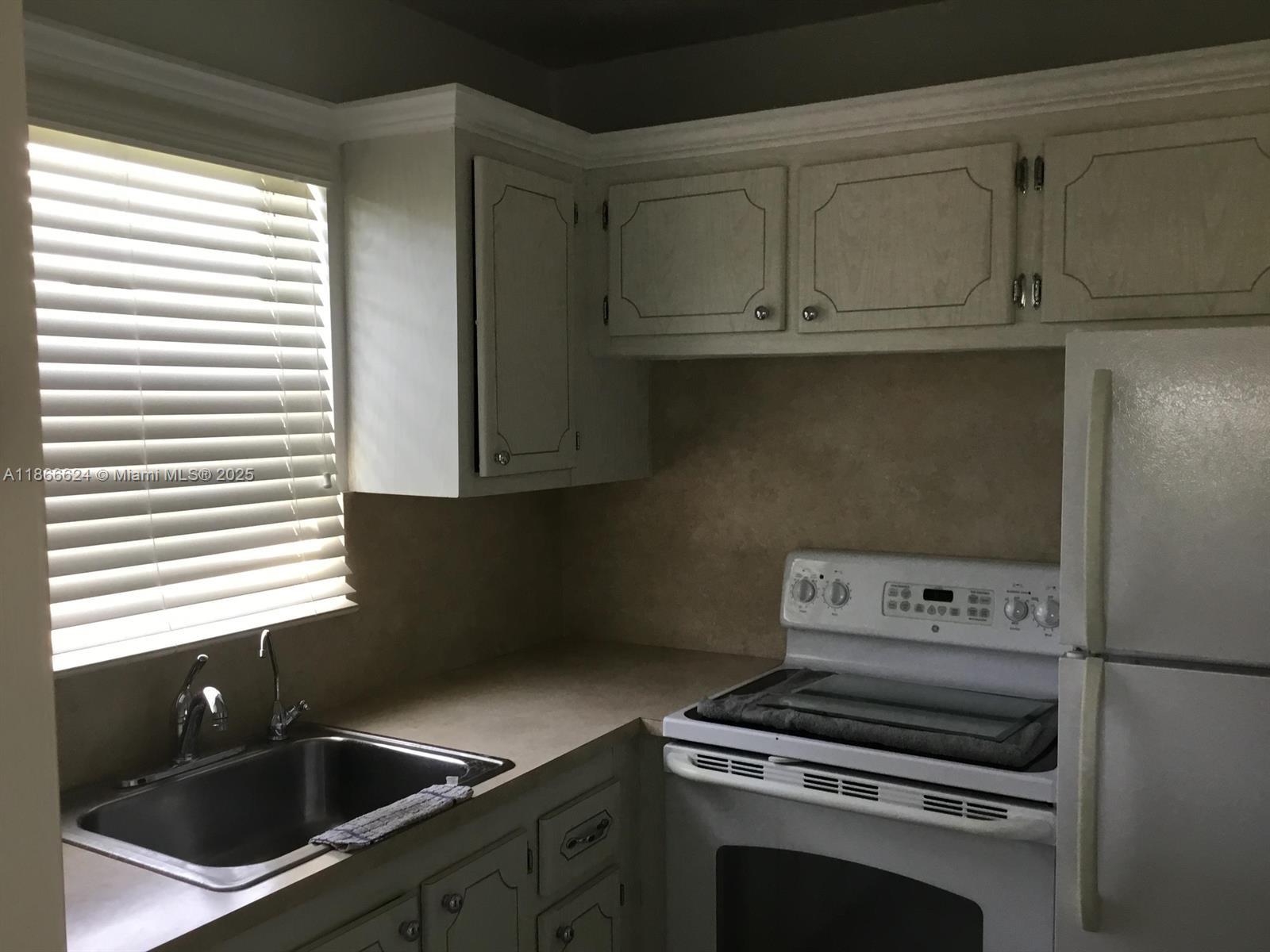 JUST for 55 year old + person (Community) Second-floor UNIT 1B+1.5B. Central A/C, Tile Flooring, New appliances, Great Fixtures. Amazing Amenities, Full Gym, Community Pools. Within walking distance of the place of worship. Clubhouse with a theater, outside and inside the pool, a fitness center office, Walgreens Pharmacy, free transportation on and off-site, and much more. Tenant in Place until November 30th.