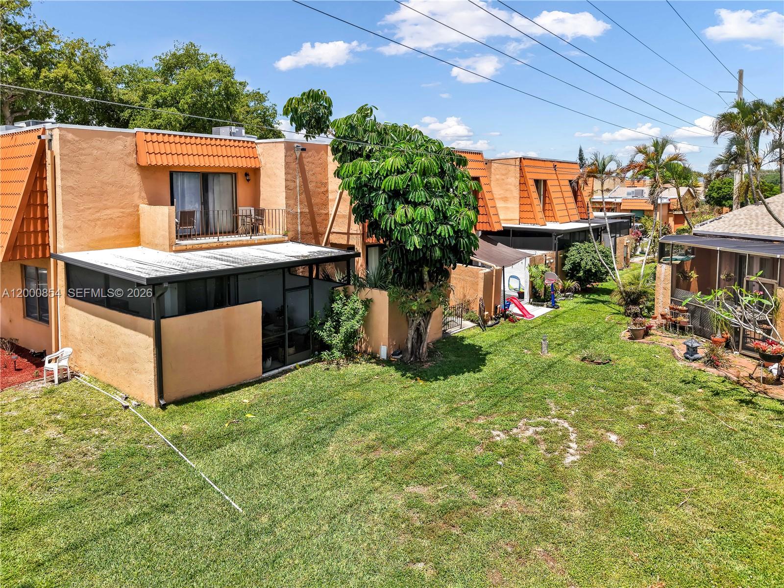 WESTVIEW CONDOMINIUM NO T - Residential