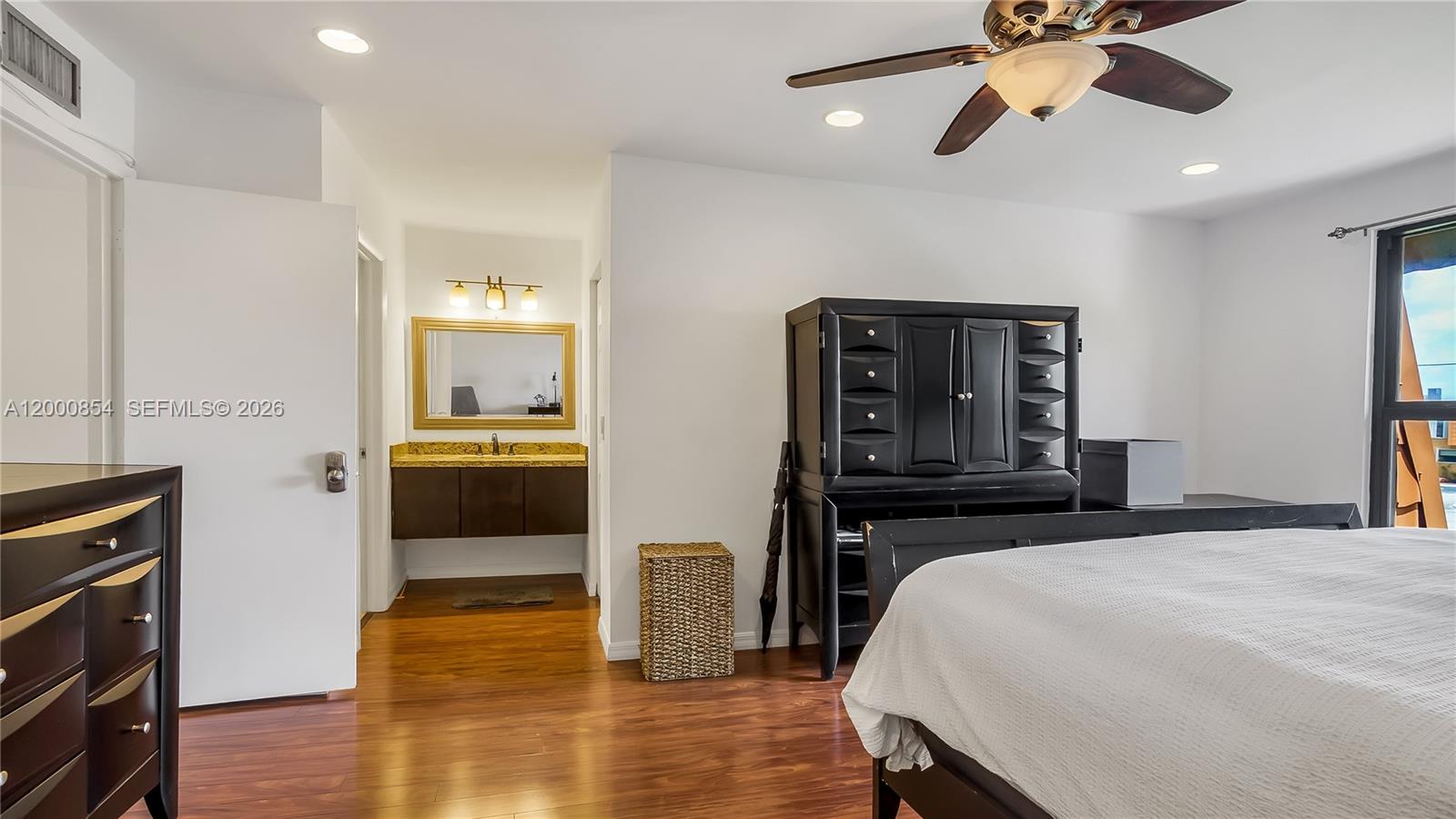 WESTVIEW CONDOMINIUM NO T - Residential