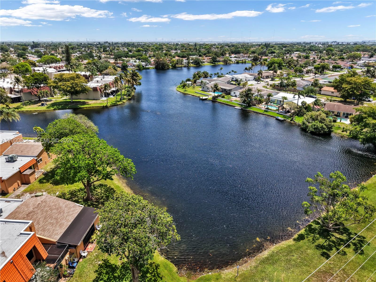 WESTVIEW CONDOMINIUM NO T - Residential