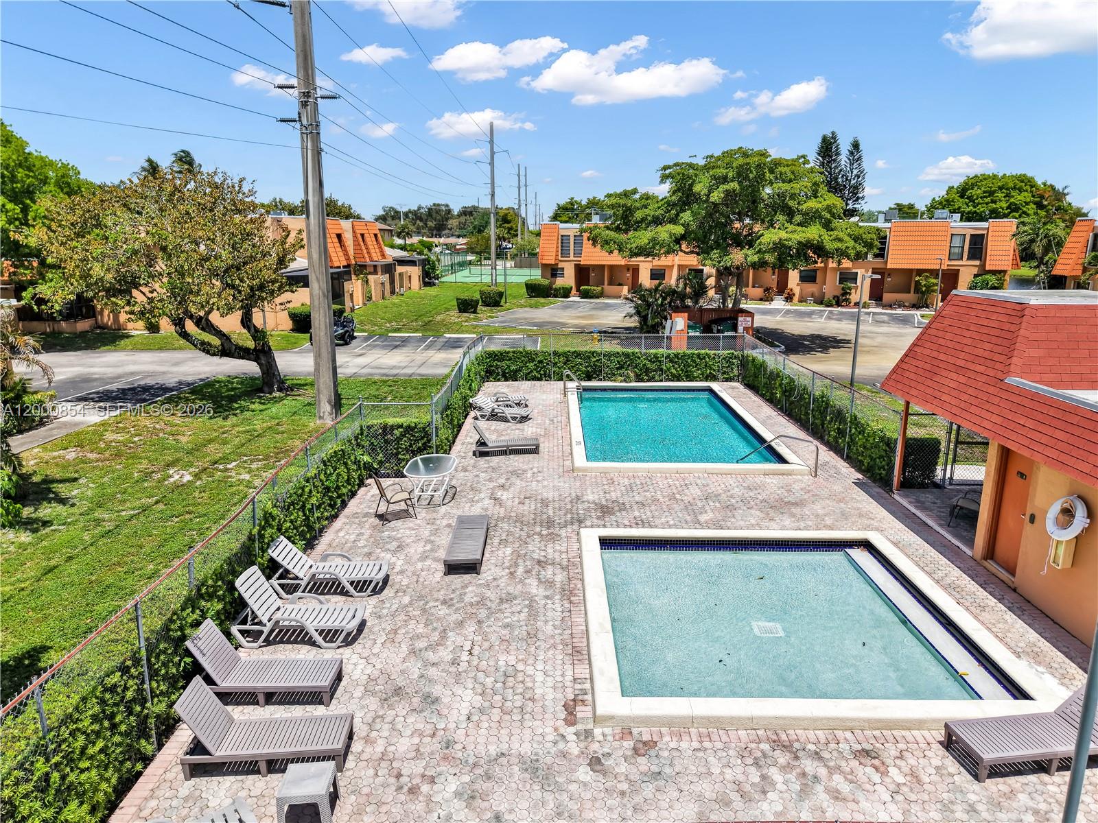 WESTVIEW CONDOMINIUM NO T - Residential