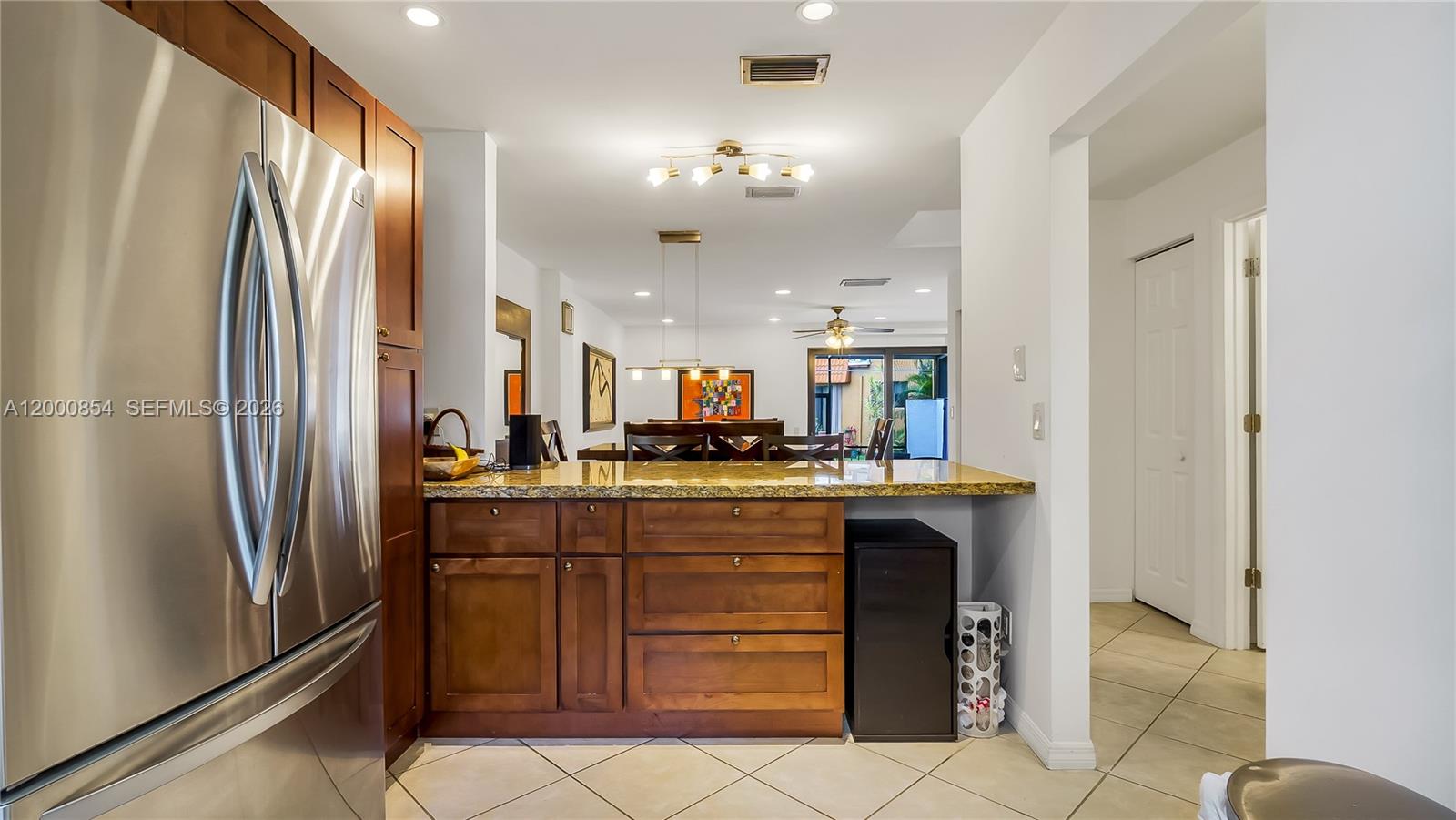 WESTVIEW CONDOMINIUM NO T - Residential