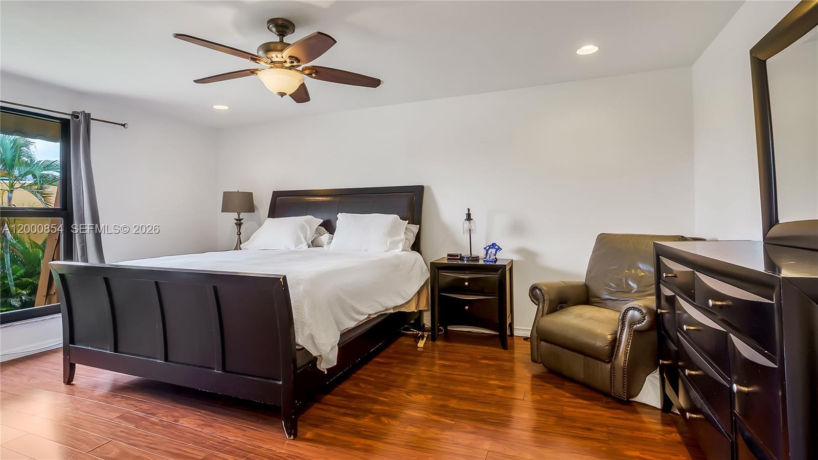 WESTVIEW CONDOMINIUM NO T - Residential