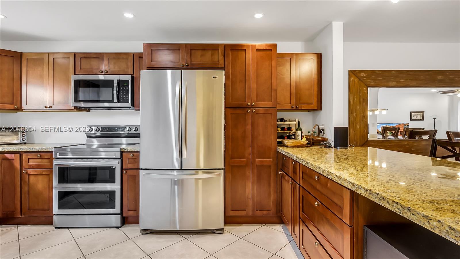 WESTVIEW CONDOMINIUM NO T - Residential