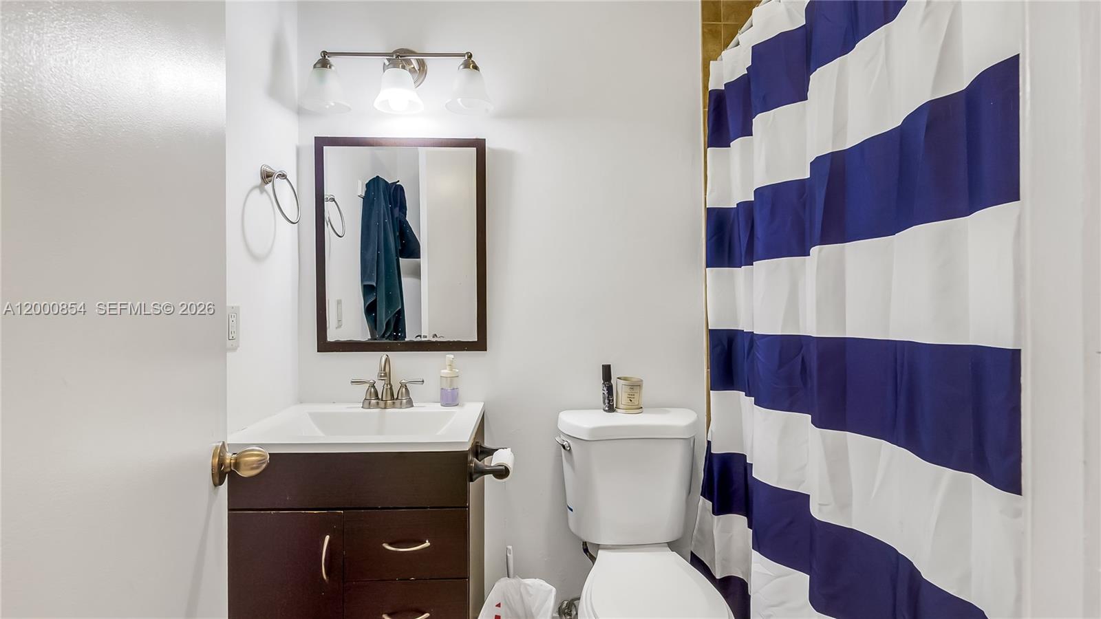 WESTVIEW CONDOMINIUM NO T - Residential