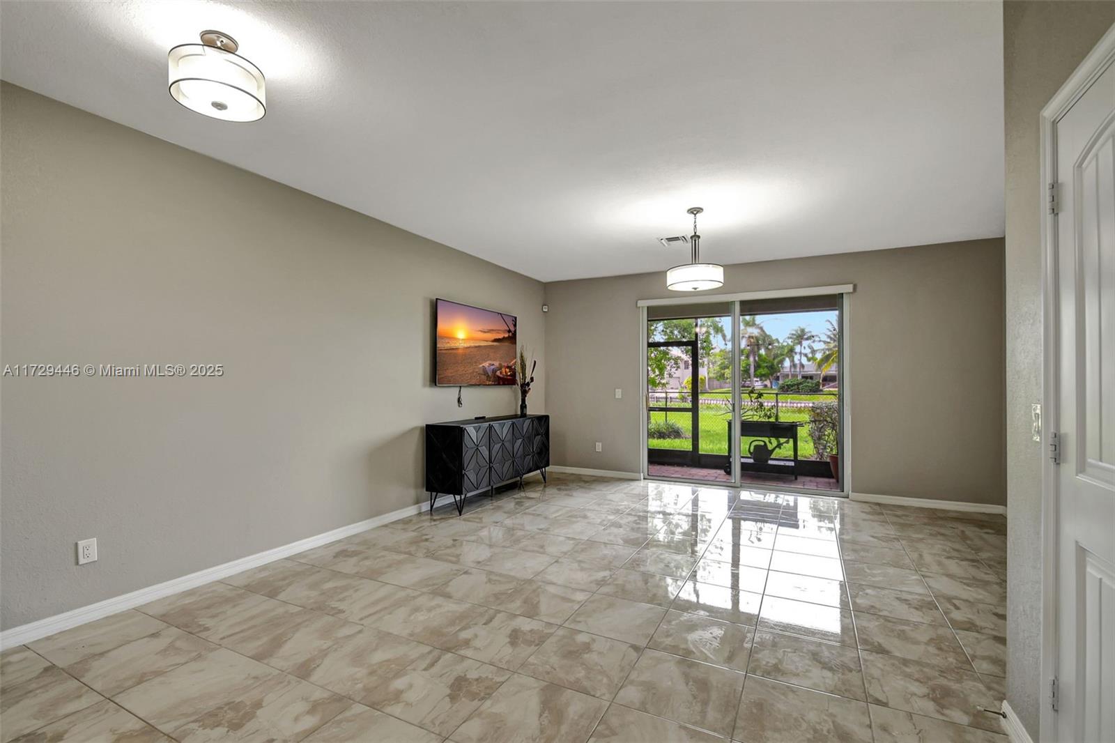 WATERVILLE - Residential