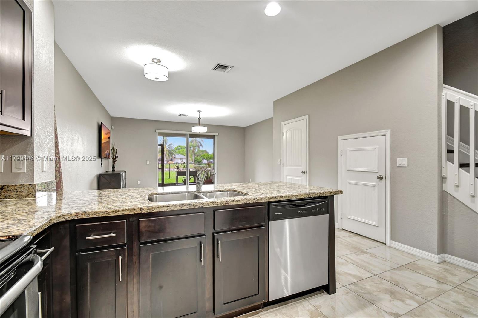 WATERVILLE - Residential