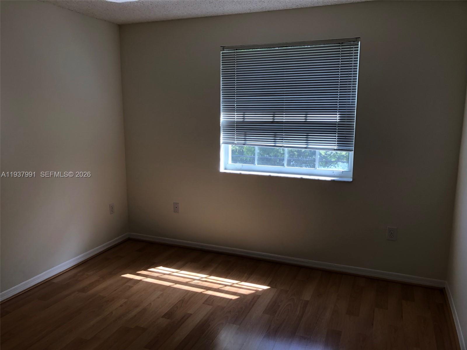 CORAL CREEK - Residential