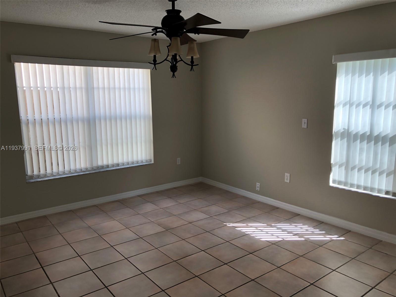 CORAL CREEK - Residential