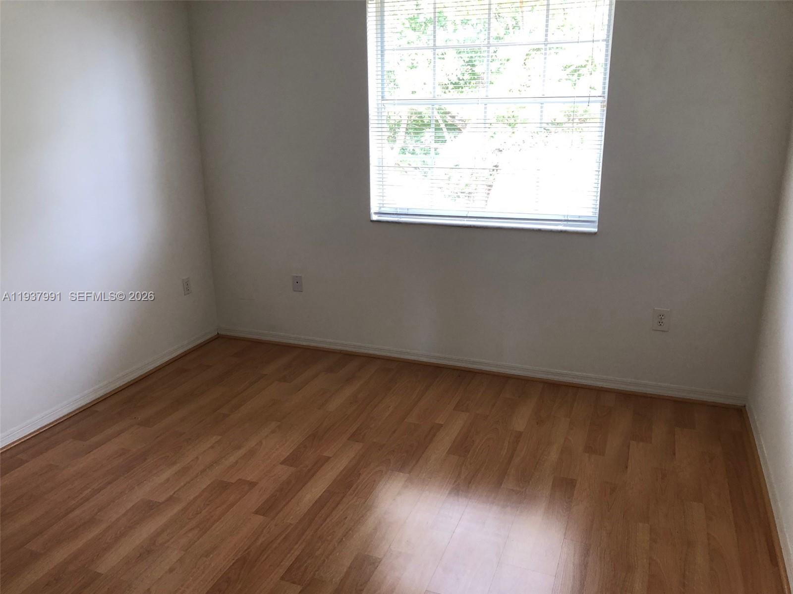 CORAL CREEK - Residential