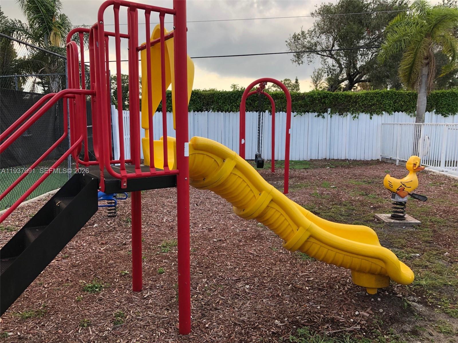 CORAL CREEK - Residential