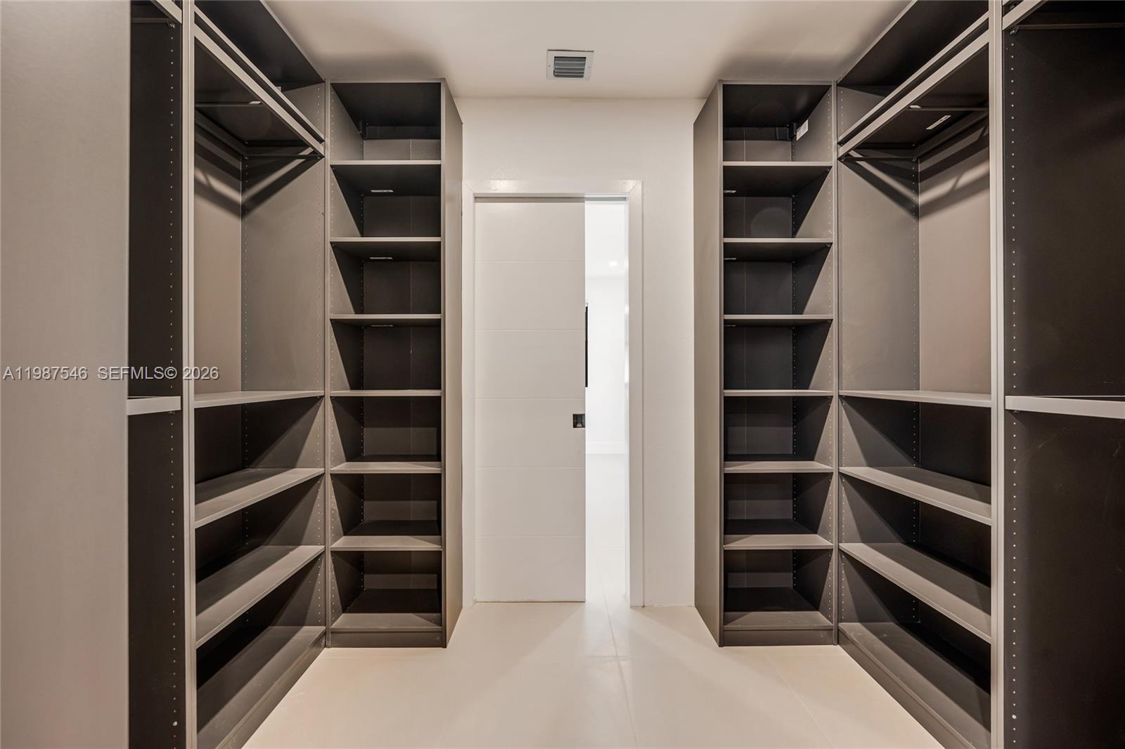 CRESTWOOD - Residential