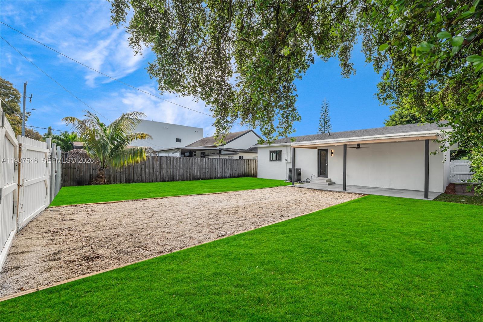 CRESTWOOD - Residential