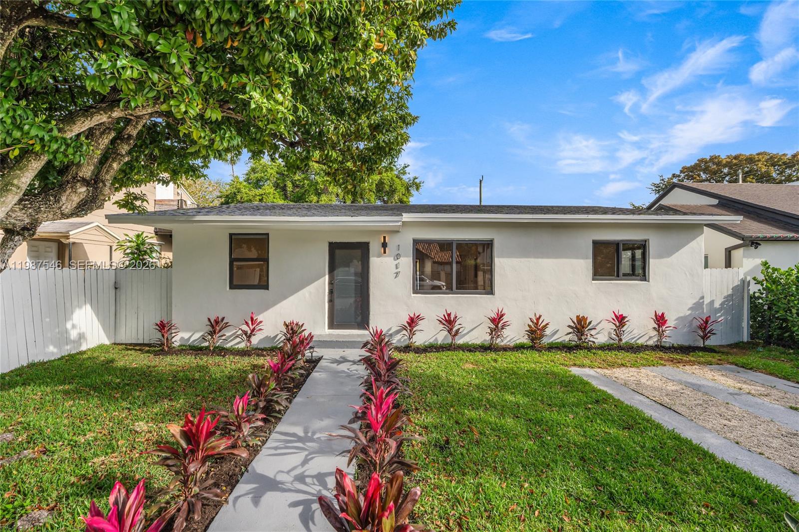 CRESTWOOD - Residential