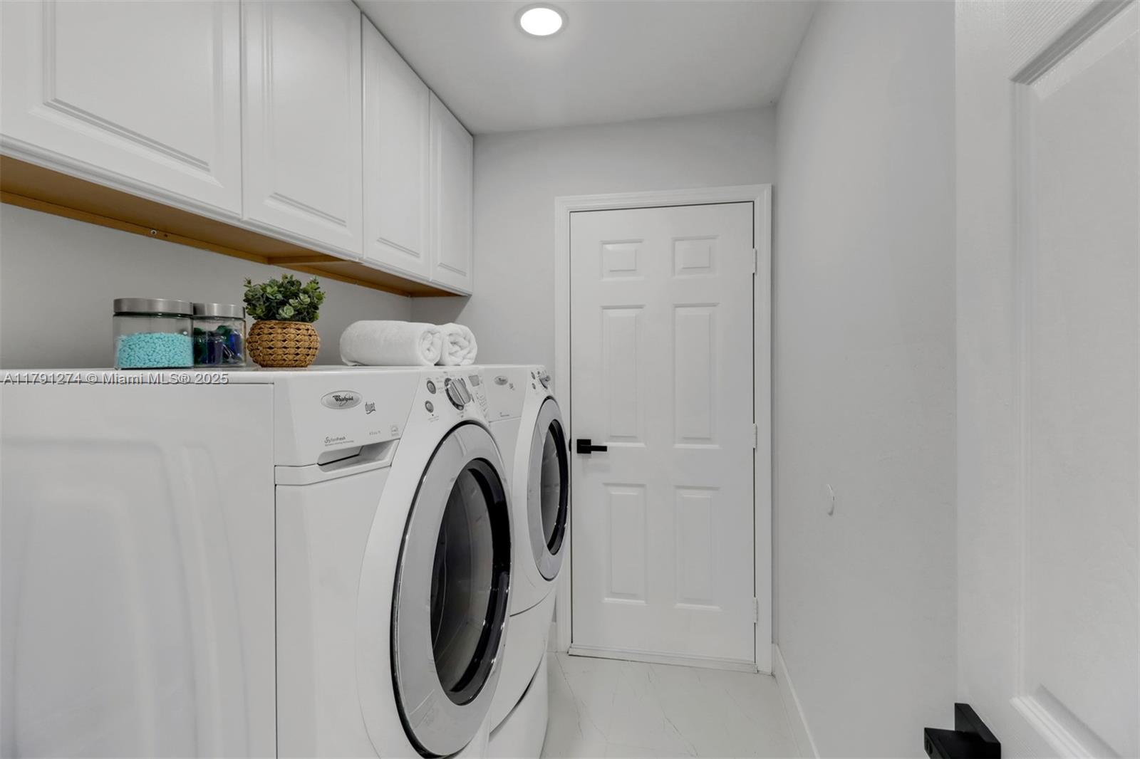 Plantation South - Residential Lease