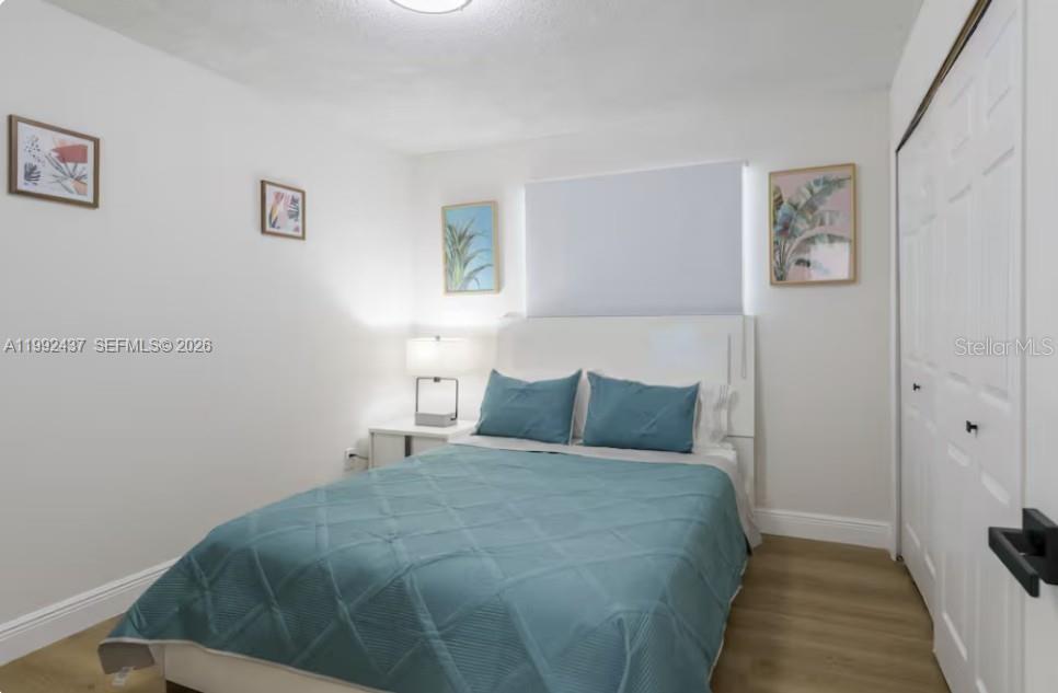 UNIVERSITY SHORES - Residential