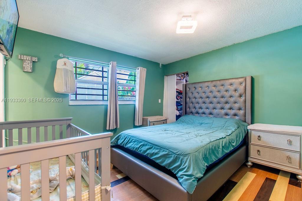 SUNRISE GOLF VILLAGE SEC - Residential