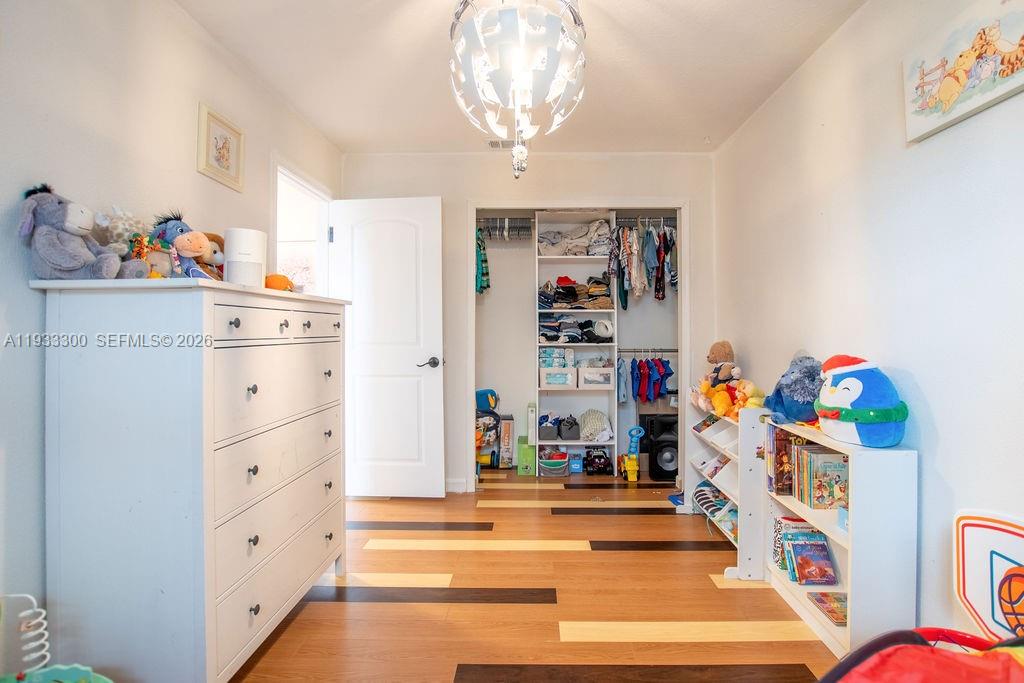 SUNRISE GOLF VILLAGE SEC - Residential